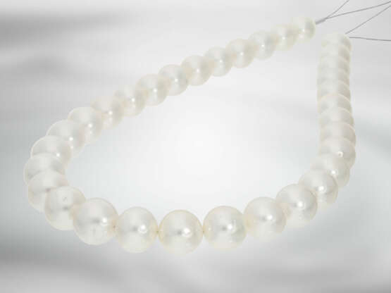 Kette: wertvoller Südsee-Perlenstrang, besonders große Perlen, neuwertig aus Geschäftsauflösung - Foto 4