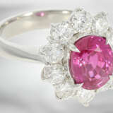 Ring: hochwertiger Brillantring mit pinkfarbenem, natürlichem Burma-Saphir in der extrem seltenen Qualität "vivid pink" von 3,30ct, Platin, mit GRS Report aus der Schweiz - photo 2