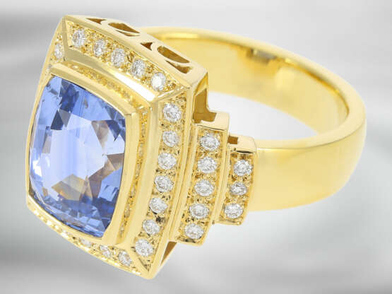 Ring: hochwertiger, sehr dekorativer Brillantring mit Ceylon-Saphir von ca. 5,9ct, 18K Gold, mit GRS Gemstone Report aus der Schweiz - photo 3