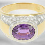 Ring: wertvoller Brillantring mit unbehandeltem violettem Saphir von ca. 4,1ct, Herkunft Ceylon, mit GRS Gemstone Report aus der Schweiz - photo 2