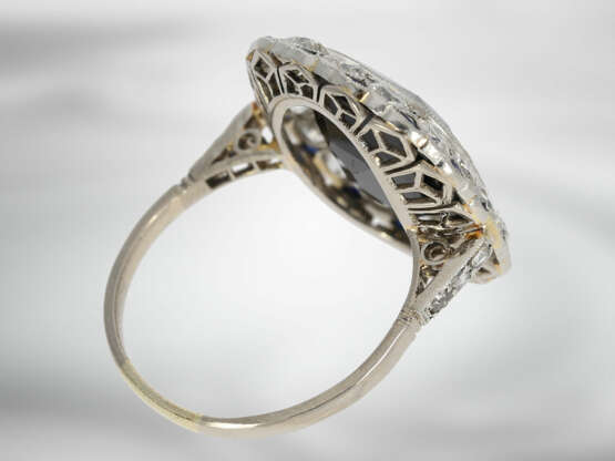 Ring: hochwertiger antiker Saphirring mit Altschliff-Diamanten, insgesamt ca. 10,76ct, 18K Weißgold - Foto 6