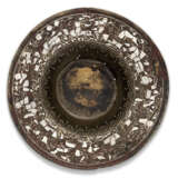 A SILVER-INLAID WHITE BRONZE FLARING BOWL - Foto 1
