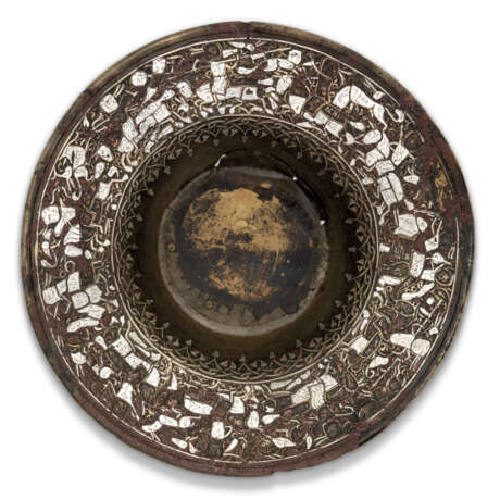 A SILVER-INLAID WHITE BRONZE FLARING BOWL - фото 1