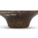 A SILVER-INLAID WHITE BRONZE FLARING BOWL - фото 3