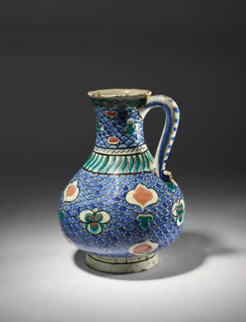 AN IZNIK POTTERY JUG - photo 4