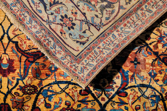 A SILK HERIZ RUG - photo 3