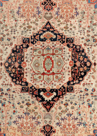 A KASHAN `MOHTASHAM` CARPET - photo 2