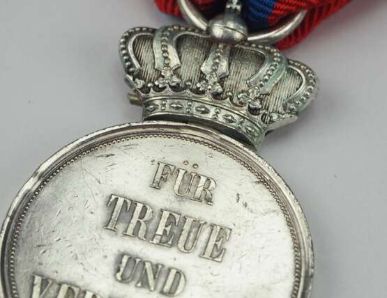 Schaumburg-Lippe: Silberne Verdienstmedaille (1893-1905). - photo 3