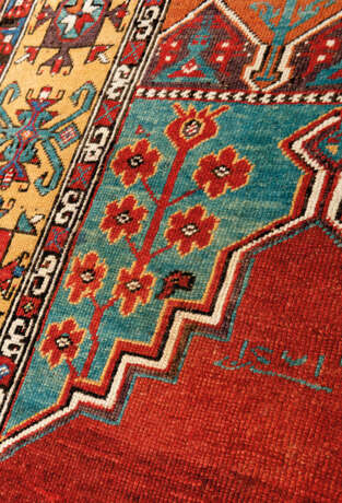 A LADIK PRAYER RUG - Foto 4