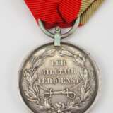 Schaumburg-Lippe: Militär-Verdienstmedaille, mit gekreuzten Säbeln. - фото 3