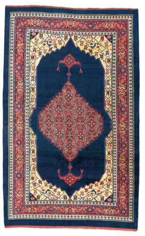 A BIJAR CARPET - photo 1