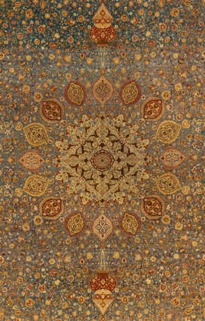 A NORTH INDIAN CARPET - photo 2