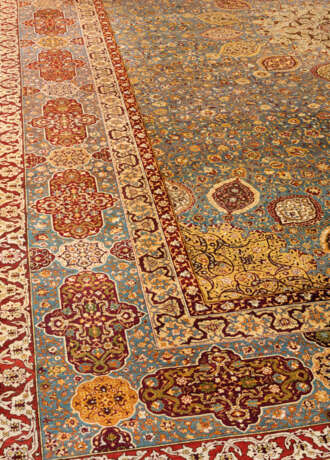 A NORTH INDIAN CARPET - photo 4