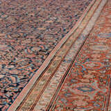AN EXTREMELY LARGE FEREGHAN CARPET - фото 3