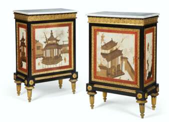 A PAIR OF LATE LOUIS XV ORMOLU-MOUNTED, EBONY AND VERNIS MARTIN MEUBLES D&#39;APPUI