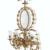 A PAIR OF GEORGE III GILTWOOD GIRANDOLES - Foto 3