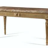 A NORTH ITALIAN GILTWOOD SIDE TABLE - Foto 2