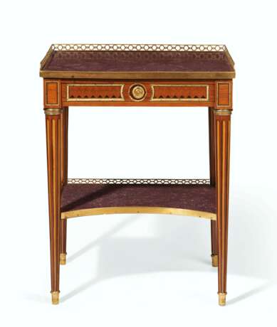 A LOUIS XVI ORMOLU-MOUNTED TULIPWOOD, EBONY AND AMARANTH PARQUETRY OCCASIONAL TABLE - photo 1