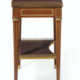 A LOUIS XVI ORMOLU-MOUNTED TULIPWOOD, EBONY AND AMARANTH PARQUETRY OCCASIONAL TABLE - фото 3