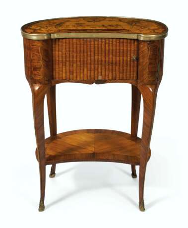 A LOUIS XV KINGWOOD, TULIPWOOD AND MARQUETRY TABLE A ECRIRE - photo 1