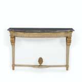 A LOUIS XVI WHITE-PAINTED AND GILT-WALNUT CONSOLE - Foto 1