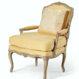 A LOUIS XV GRAY-PAINTED FAUTEUIL - photo 4
