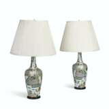 A PAIR OF CHINESE FAMILLE VERTE PORCELAIN VASES, MOUNTED AS LAMPS - фото 1