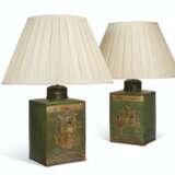 A PAIR OF LATE VICTORIAN GREEN AND GILT-DECORATED T&#212;LE TEA CANISTERS, NOW MOUNTED AS LAMPS - фото 2