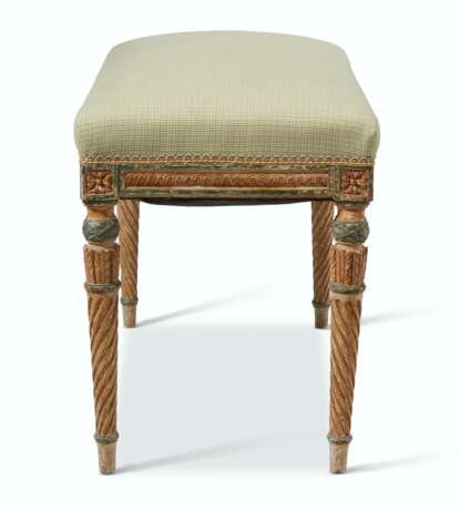 A PAIR OF FRENCH GREEN AND CREAM-PAINTED AND PARCEL-GILT BANQUETTES - photo 2