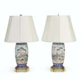 A PAIR OF ORMOLU-MOUNTED JAPANESE PORCELAIN VASES, MOUNTED AS LAMPS - фото 3