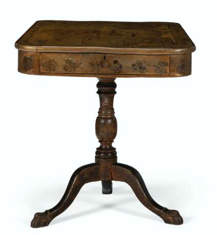 A CHINESE EXPORT BLACK, GILT AND POLYCHROME LACQUER TABLE - photo 3