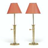 A PAIR OF EMPIRE BRASS BOUILLOTTE LAMPS - Foto 3