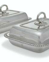 A PAIR OF GEORGE IV SILVER ENTRÉE DISHES AND COVERS