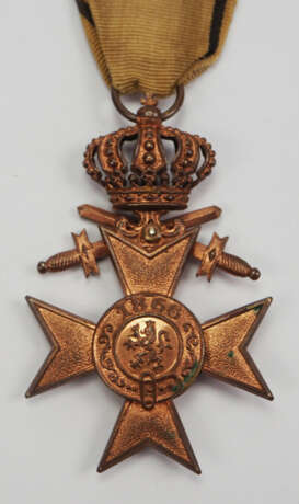 Bayern: Militär-Verdienstkreuz, 3. Klasse, mit Krone und Schwertern. - Foto 2