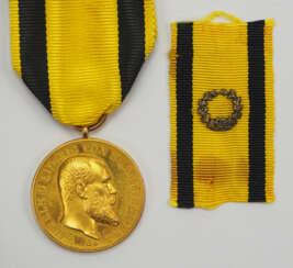 Württemberg: Militär-Verdienst Medaille, Wilhelm II., in Gold.