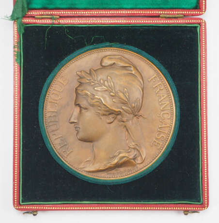 Frankreich: Medaille für einen Abgeordneten der Nationalversammlung 1885, im Etui. - photo 1