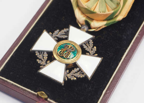 Luxemburg: Orden der Eichenkrone, 2. Modell (seit 1858), Offizierskreuz, im Etui. - Foto 2