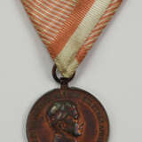 Österreich: Tapferkeitsmedaille, 9. Modell (1917-1918), Karl, Bronze. - Foto 1