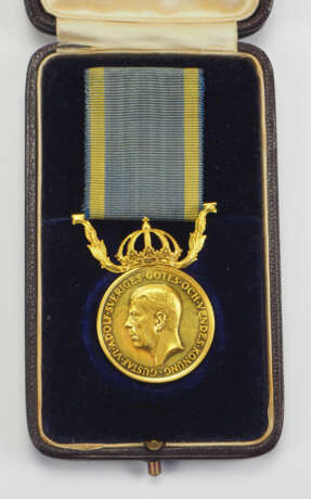 Schweden: Medaille für Eifer und Redlichkeit, 2. Modell (1950-1973), in Gold, im Etui. - Foto 1