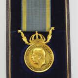 Schweden: Medaille für Eifer und Redlichkeit, 2. Modell (1950-1973), in Gold, im Etui. - photo 1