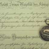 Preussen: Militär-Ehrenzeichen, 2. Klasse, mit Urkunde für einen Oberfeuerwerker der Schutztruppe für Südwestafrika. - Foto 3