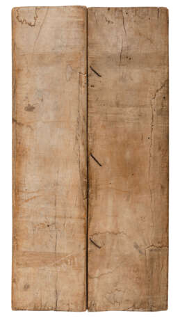 A PAIR OF CARVED WOODEN DOORS - фото 6
