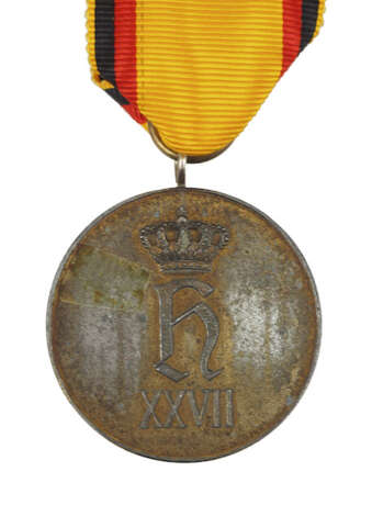 Reuss: Medaille für aufopfernde Tätigkeit in Kriegszeit. - photo 1