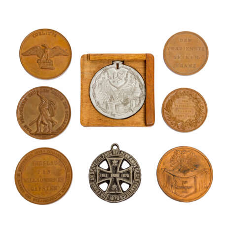 Konvolut patriotischer Medaillen, darunter unter anderem - photo 2