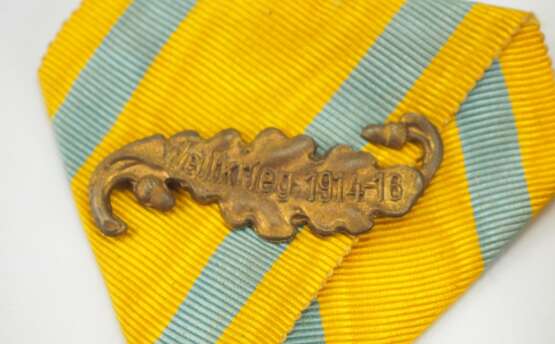 Sachsen: Sammlung von 4 Friedrich-August-Medaillen, in Bronze. - Foto 1