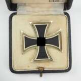 Eisernes Kreuz, 1939, 1. Klasse, im Etui - L/52. - Foto 1