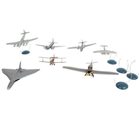 SIKU/SCHUCO/WIKING u.a., großes Konvolut Modellflugzeuge und Zubehör, - фото 3