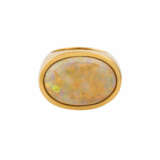 Ring mit ovalem Opal mit lebhaftem Farbspiel - photo 2