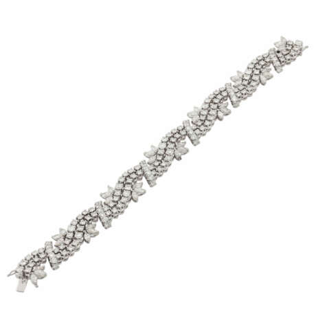 Armband mit 150 Brillanten zusammen ca. 10 ct und 36 Diamantnavettes - Foto 3