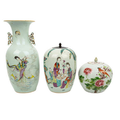 Drei Vasen. CHINA, um 1900 - photo 1